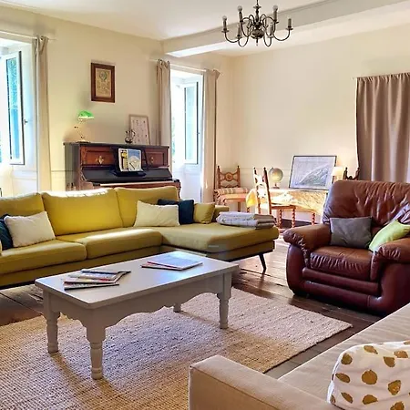 בית נופש Chez Jeanne, Superbe Corps De Ferme, Vue Imprenable Issor