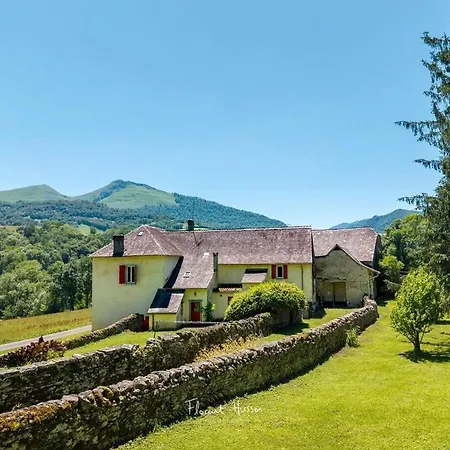 Chez Jeanne, Superbe Corps De Ferme, Vue Imprenable Issor